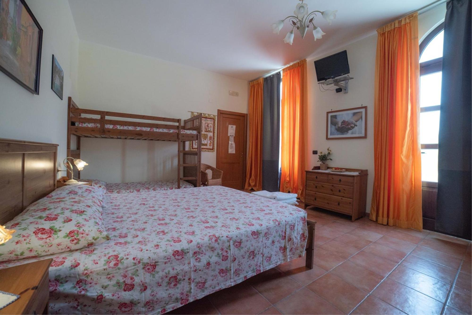 Agriturismo Fiori D'Arancio Паладжано Экстерьер фото